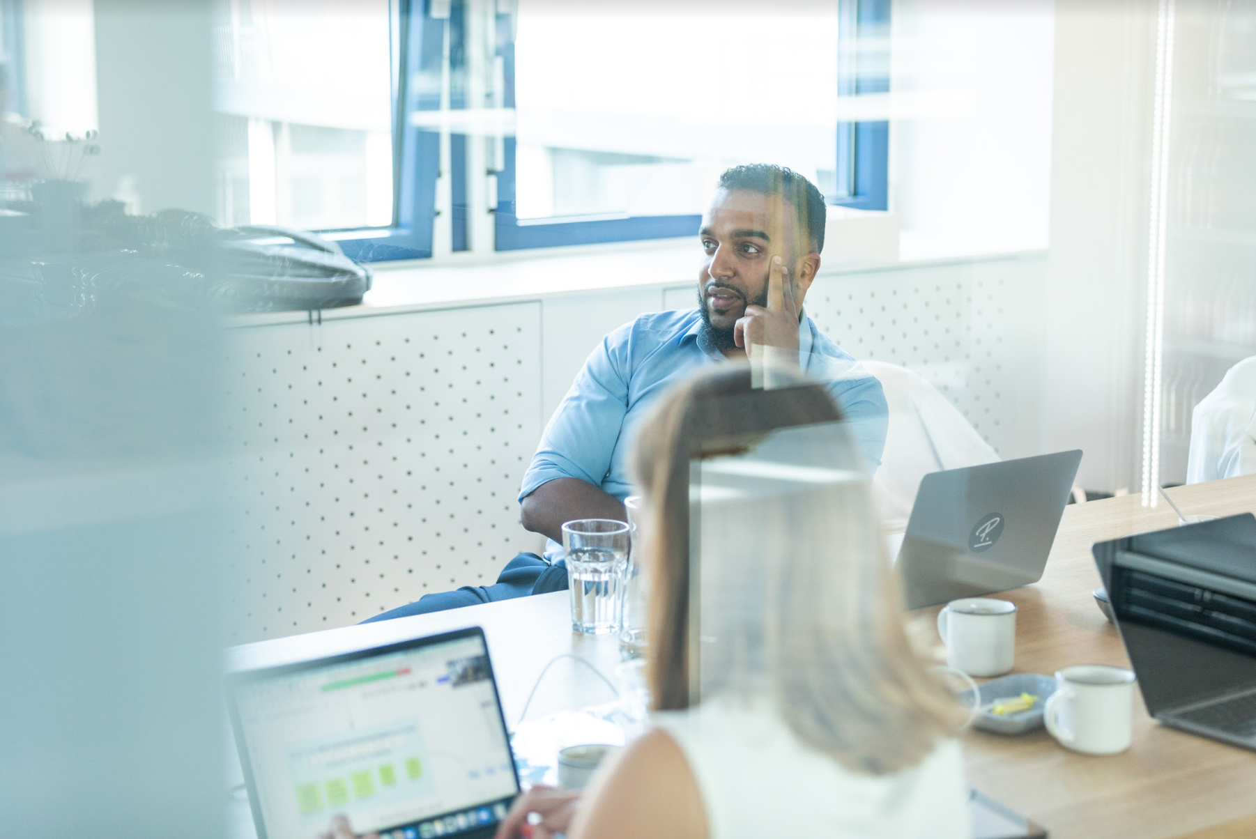 employee learning about burnout in HR