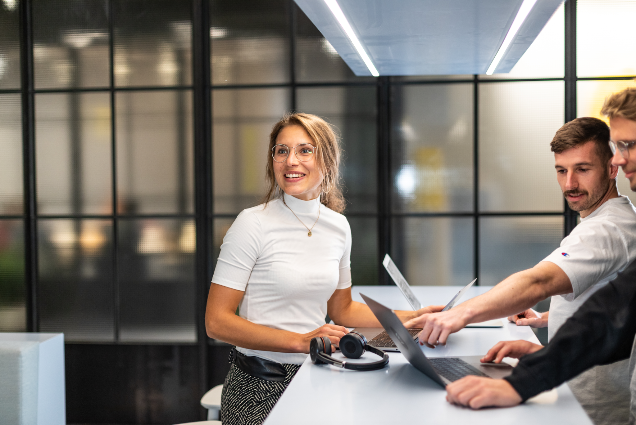 employees discussing various recruitment methods