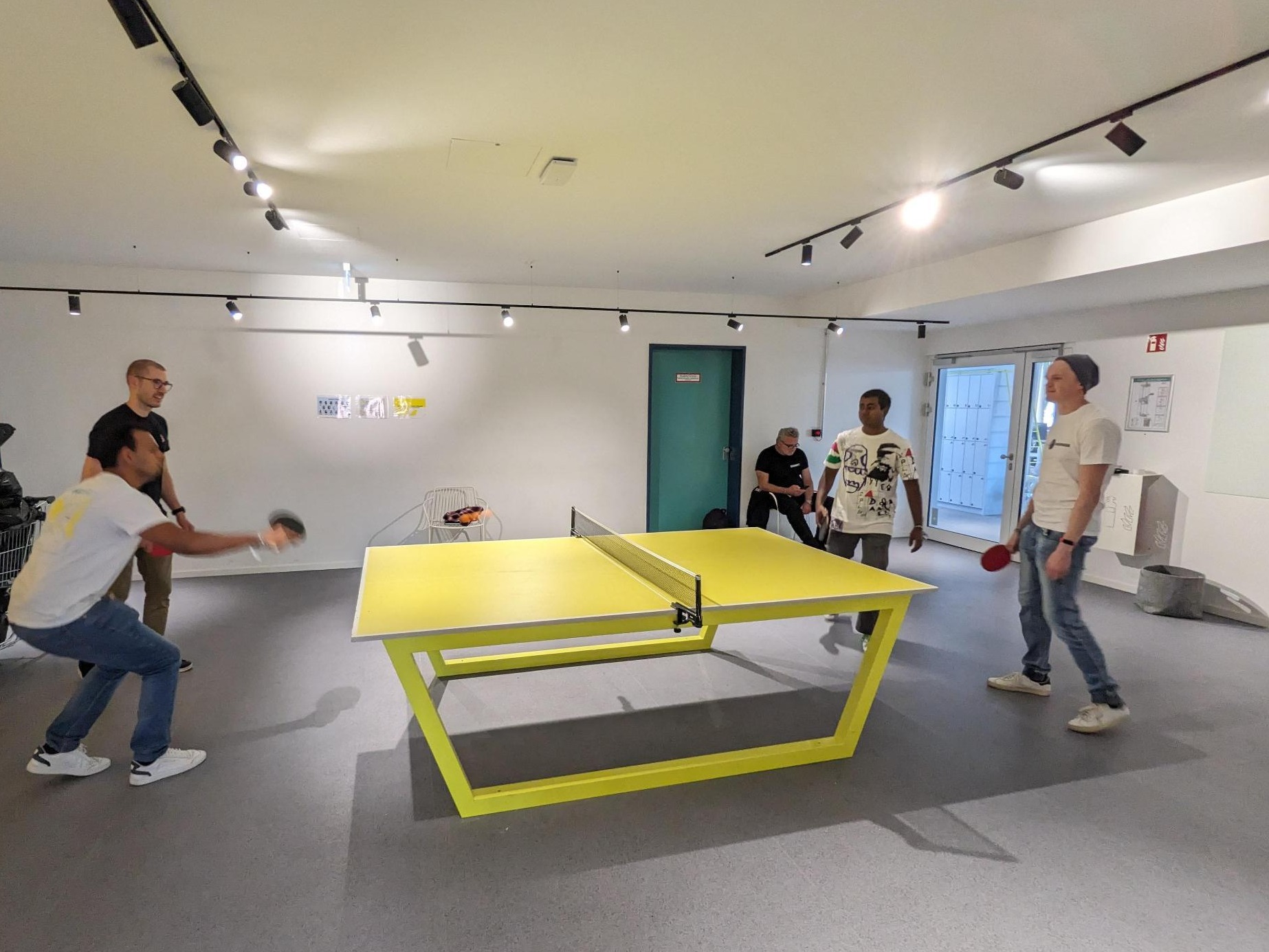 Personios playing table tennis in Munich