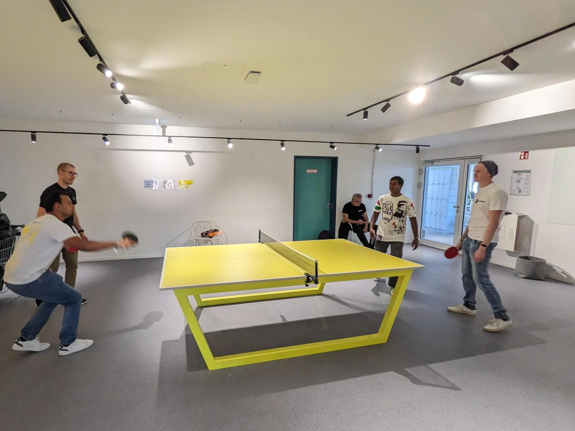 Personios playing table tennis in Munich