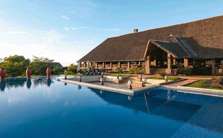 Lake Manyara KIlimamoja Lodge - Monkey Adventures