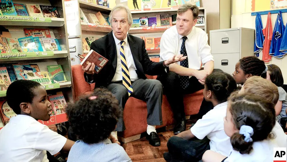 Henry Winkler Tours To Support His New Book And Kids With Dyslexia Understood For Learning And Thinking Differences