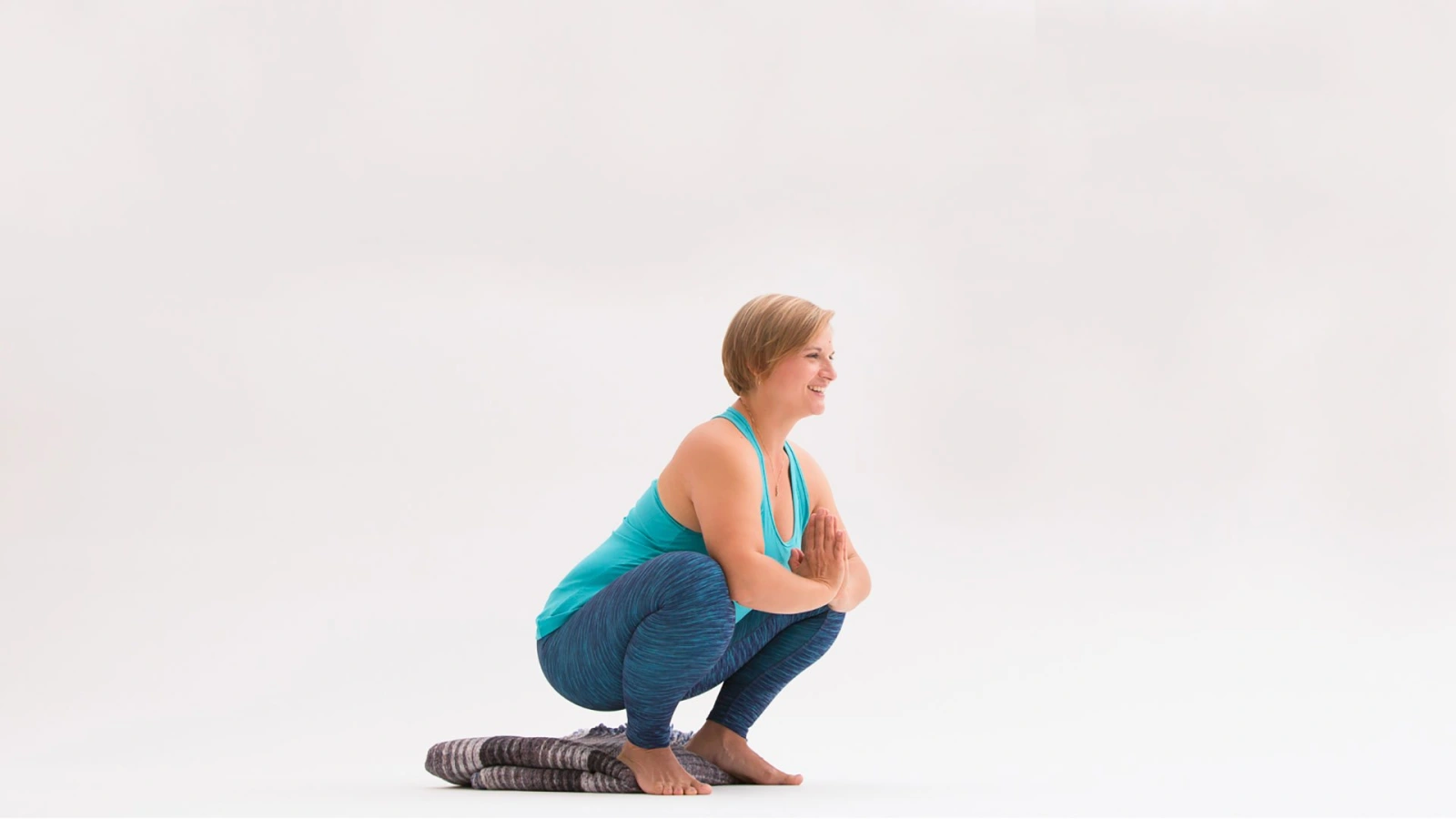 Somatic Yoga for tight lats & IT band - release the stress & tension