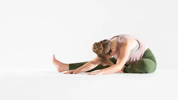 A Short and Sweet Yin-Inspired Vinyasa Sequence