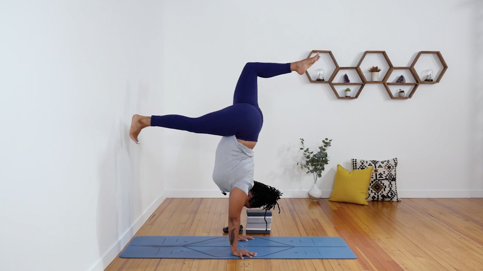 Inversion Play Handstand