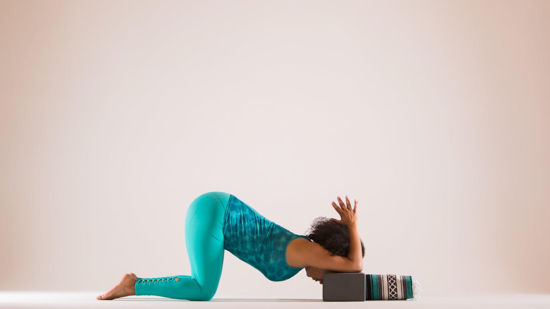 This Valentine's Day, Nourish Your Heart Chi With This Yin Yoga Sequence