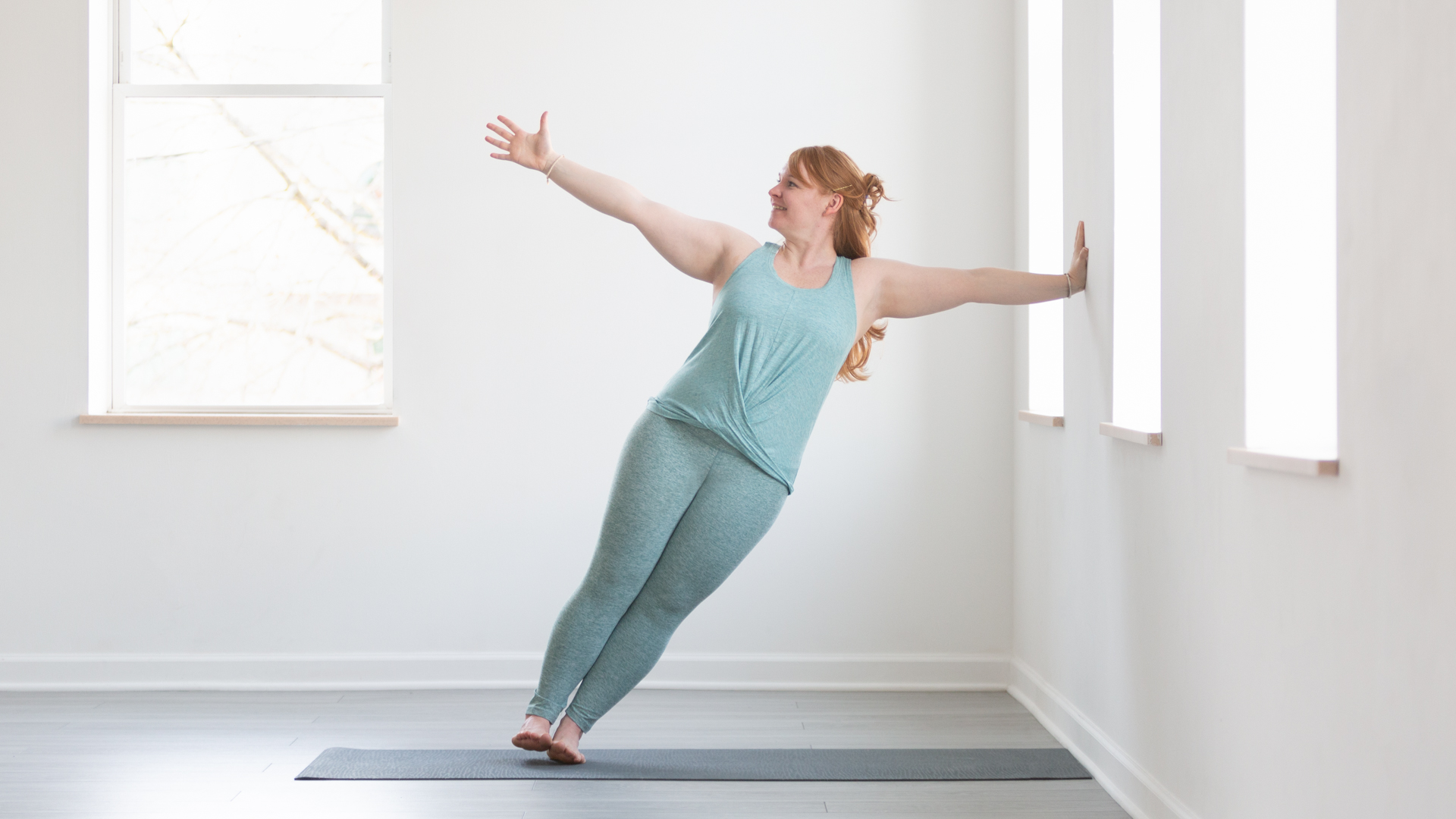 Yoga Poses: Side Plank | Natasha Rizopoulos | YogaUOnline - YouTube