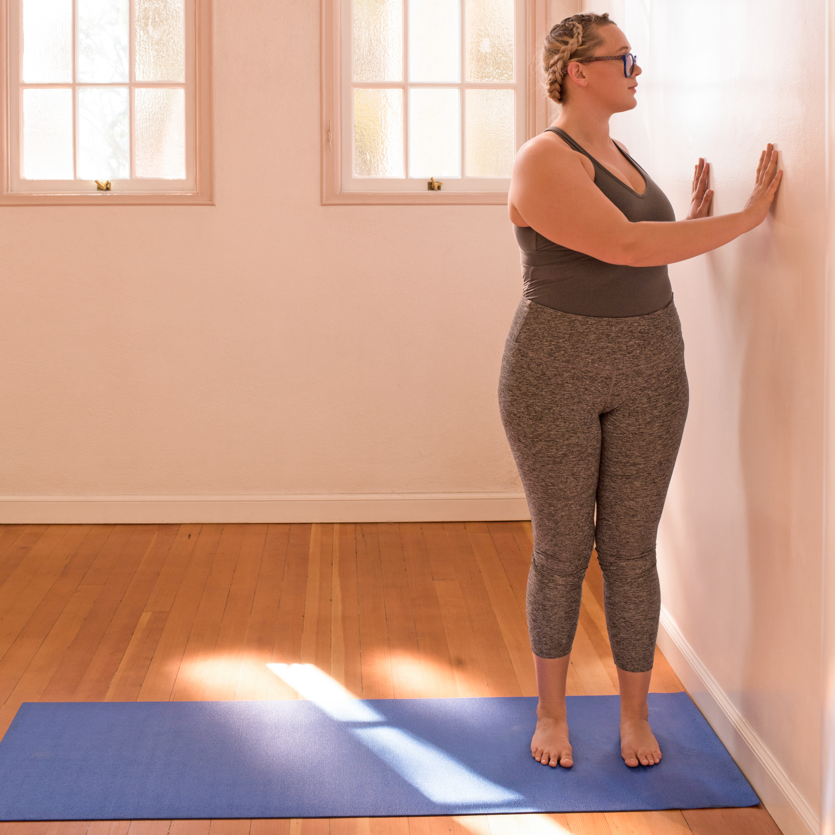 Female Yoga Instructor in Standing Twist Pose Pari Stock Image - Image of  exercise, care: 38022993