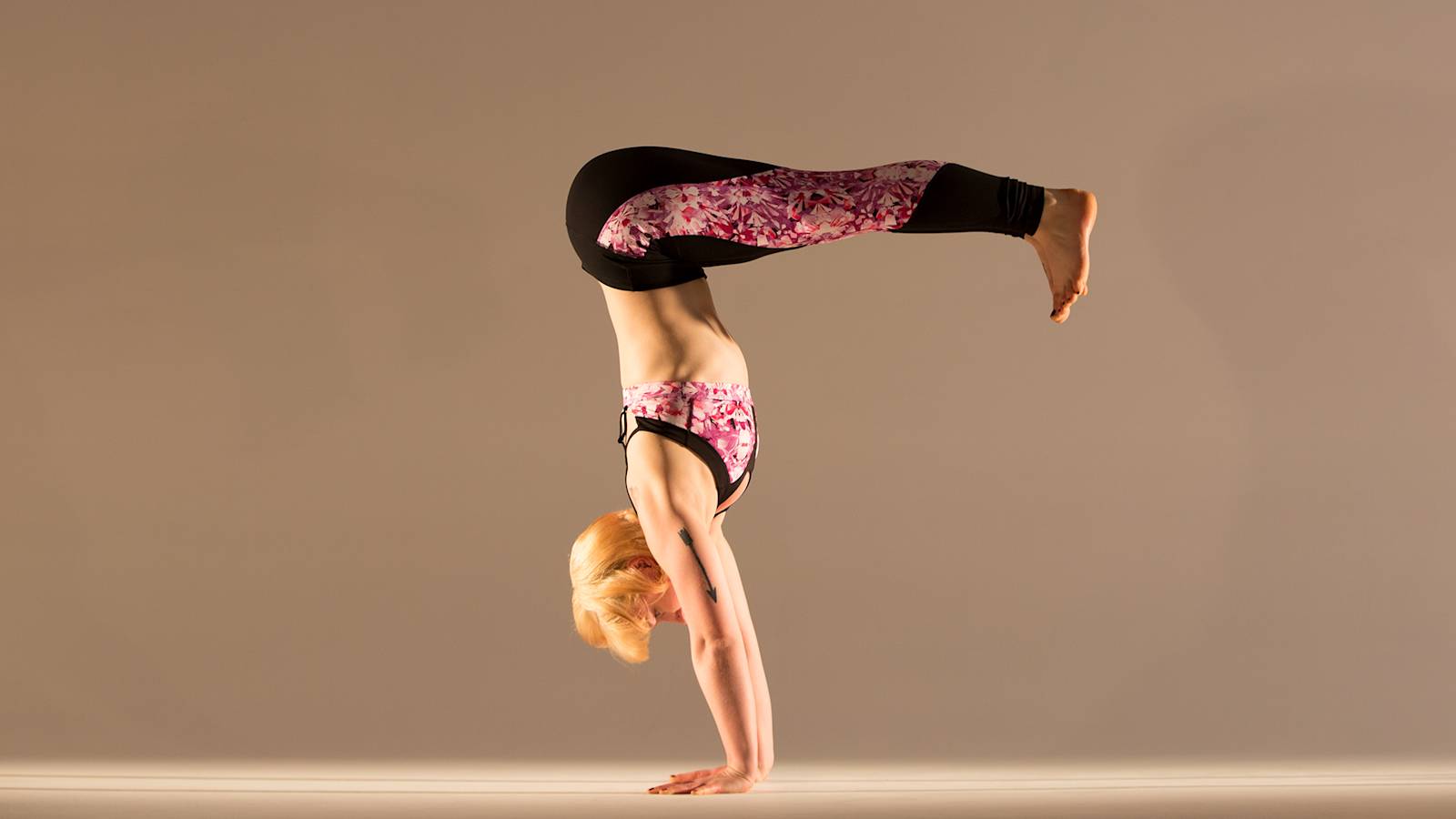 Learn the Art of Pressing up into Handstand