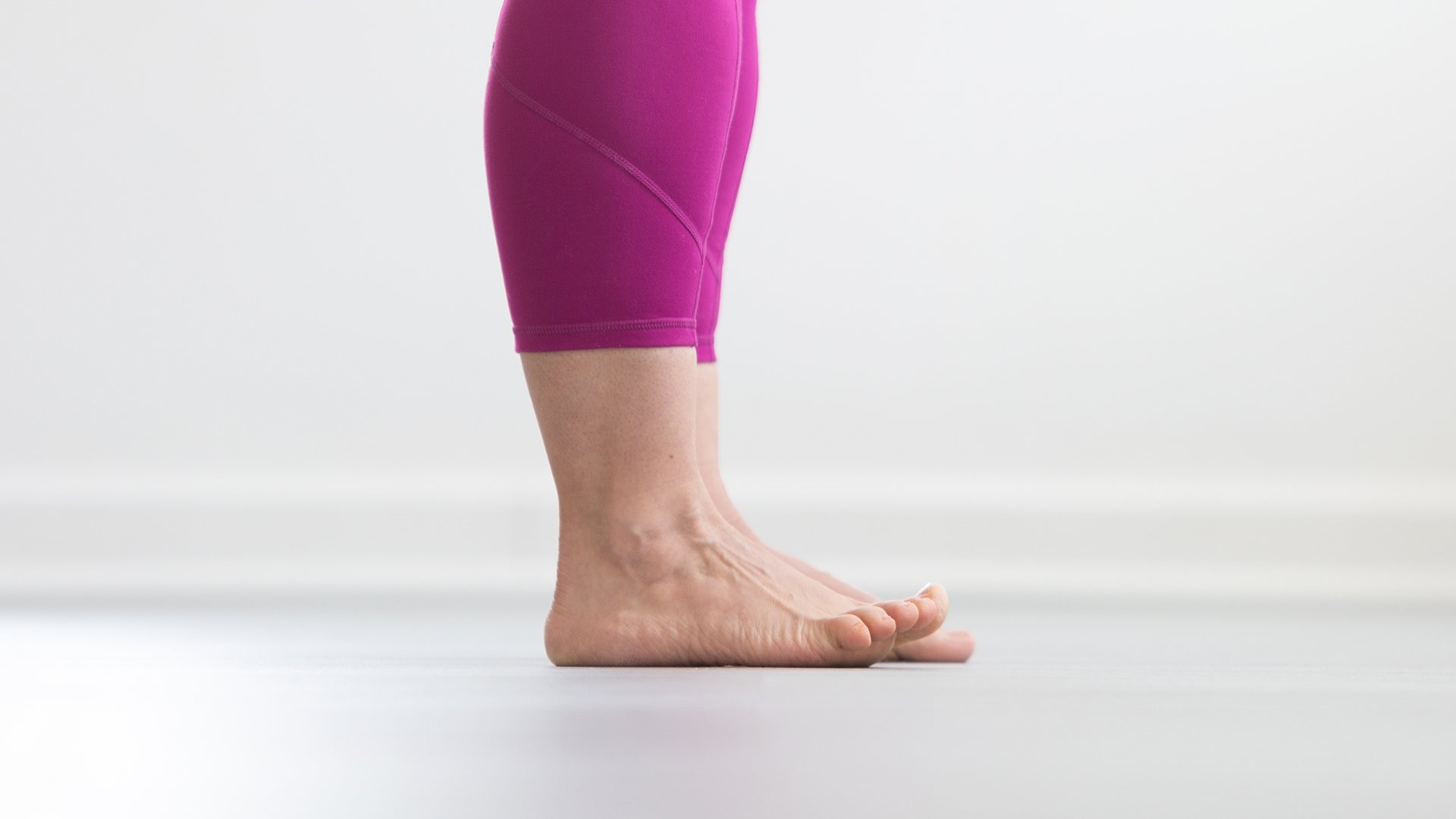 Yoga Poses May Help to Strengthen the Toes