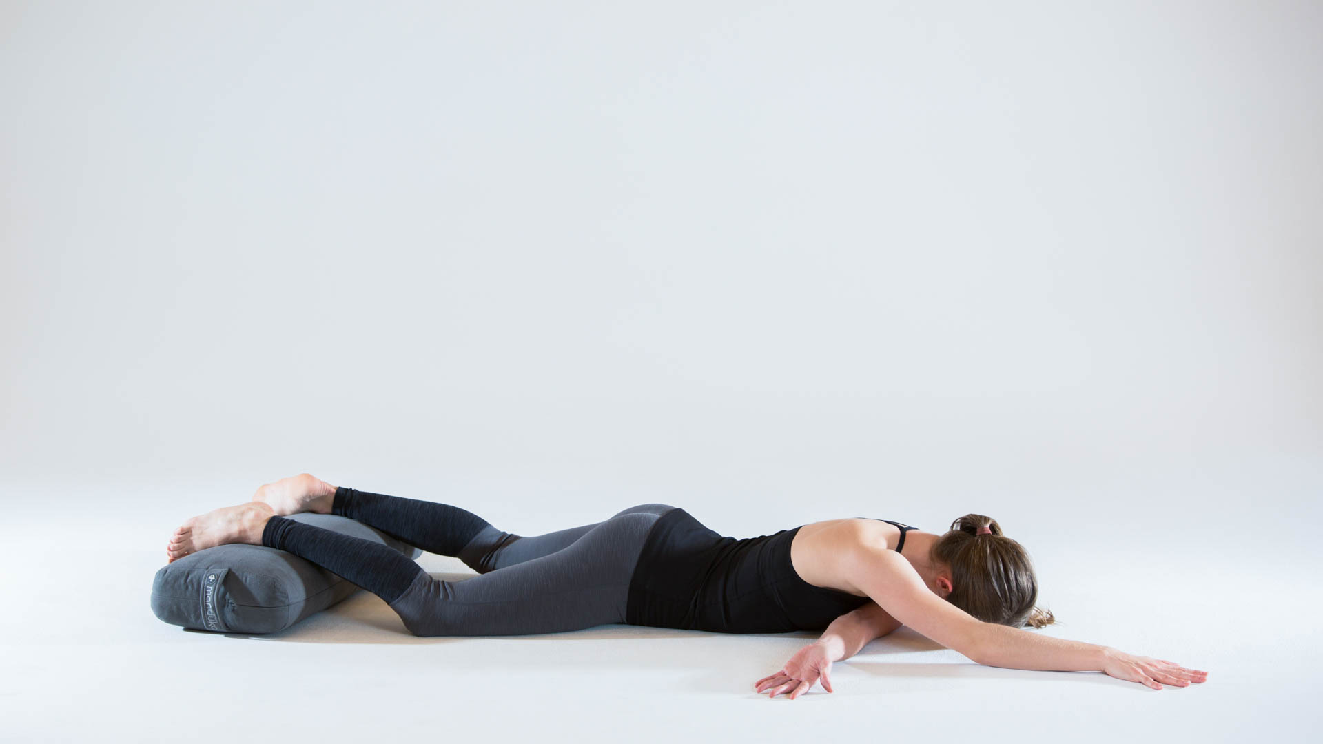 Easy chest and shoulder opening yoga poses - Iyengar Yoga - YouTube