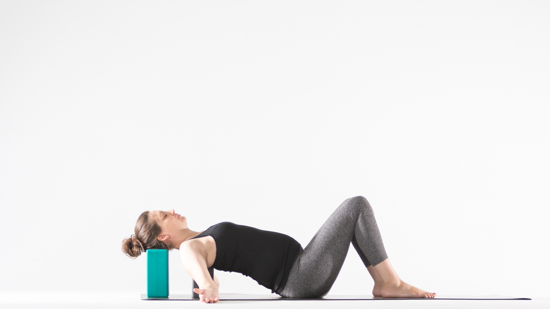 How to make your own Yoga Bolster in 3 Minutes - lotsofyoga