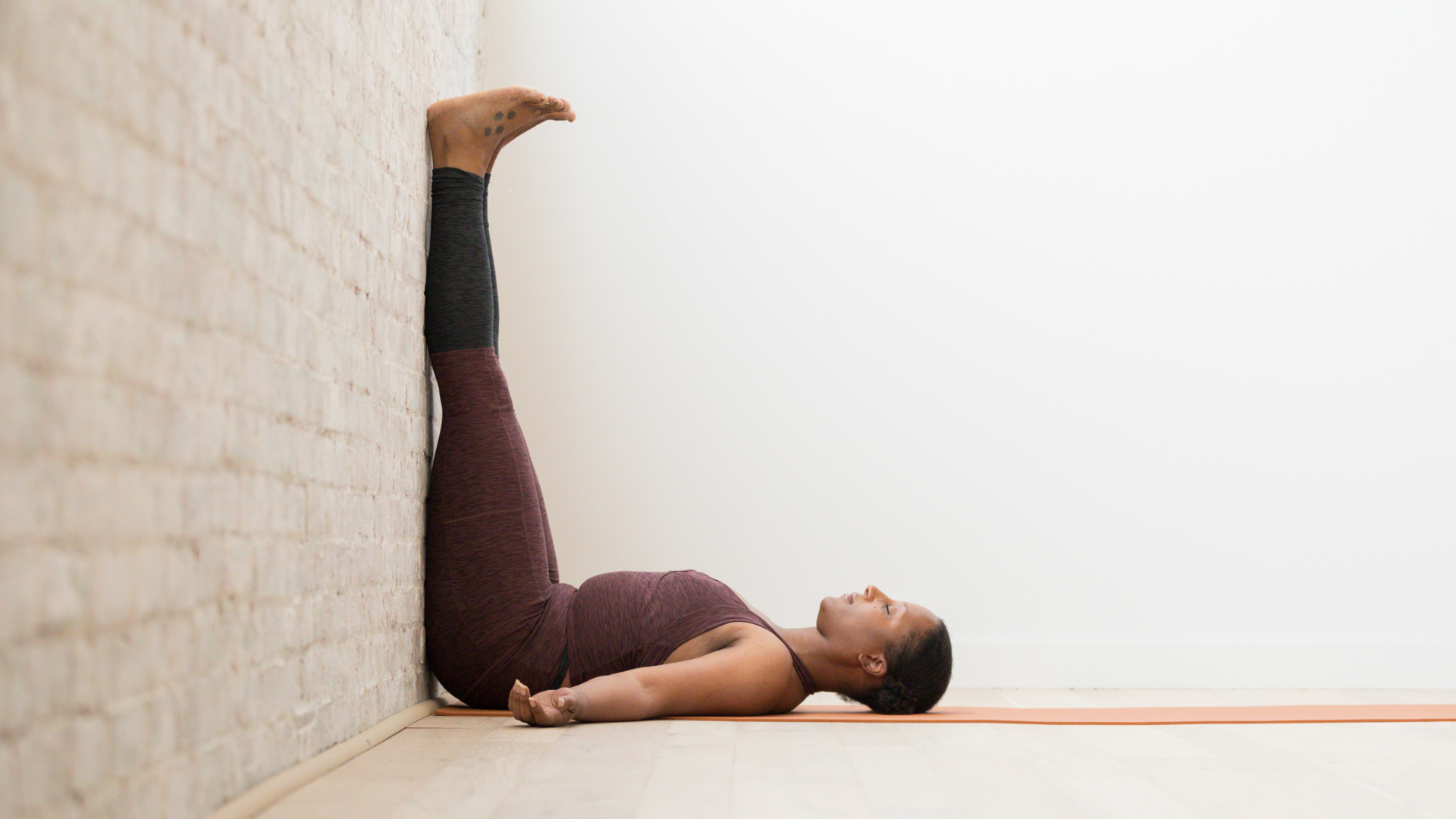 Viparita Karani Yoga asanas benefits, pose and steps