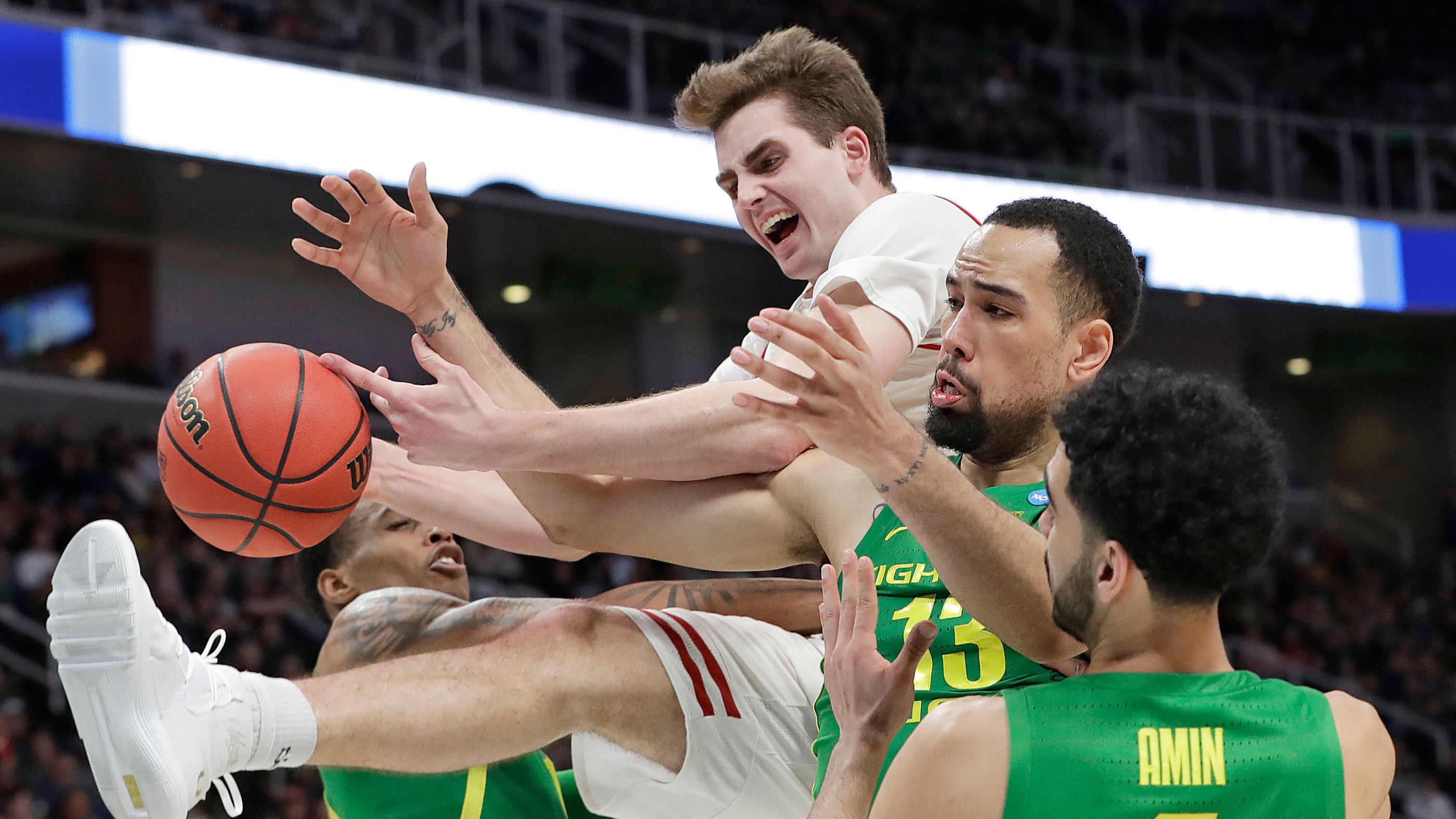 ncaa-tournament-betting-recap-oregon-completes-big-afternoon-for-underdogs