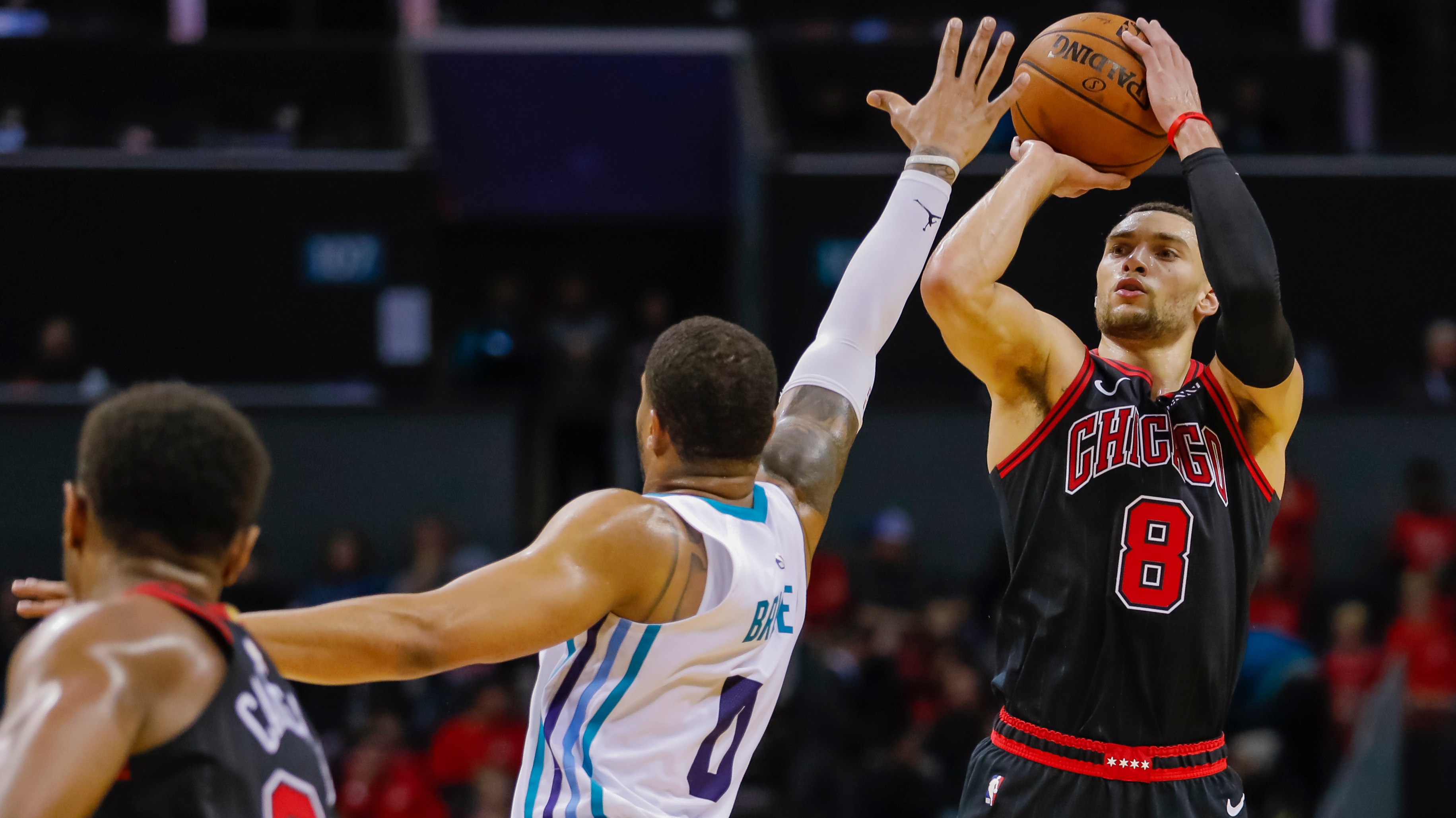 Friday Nba Betting Lines And Primer Oddsmakers Hang Big Number For Red Hot Ats Bulls With Hornets In Town