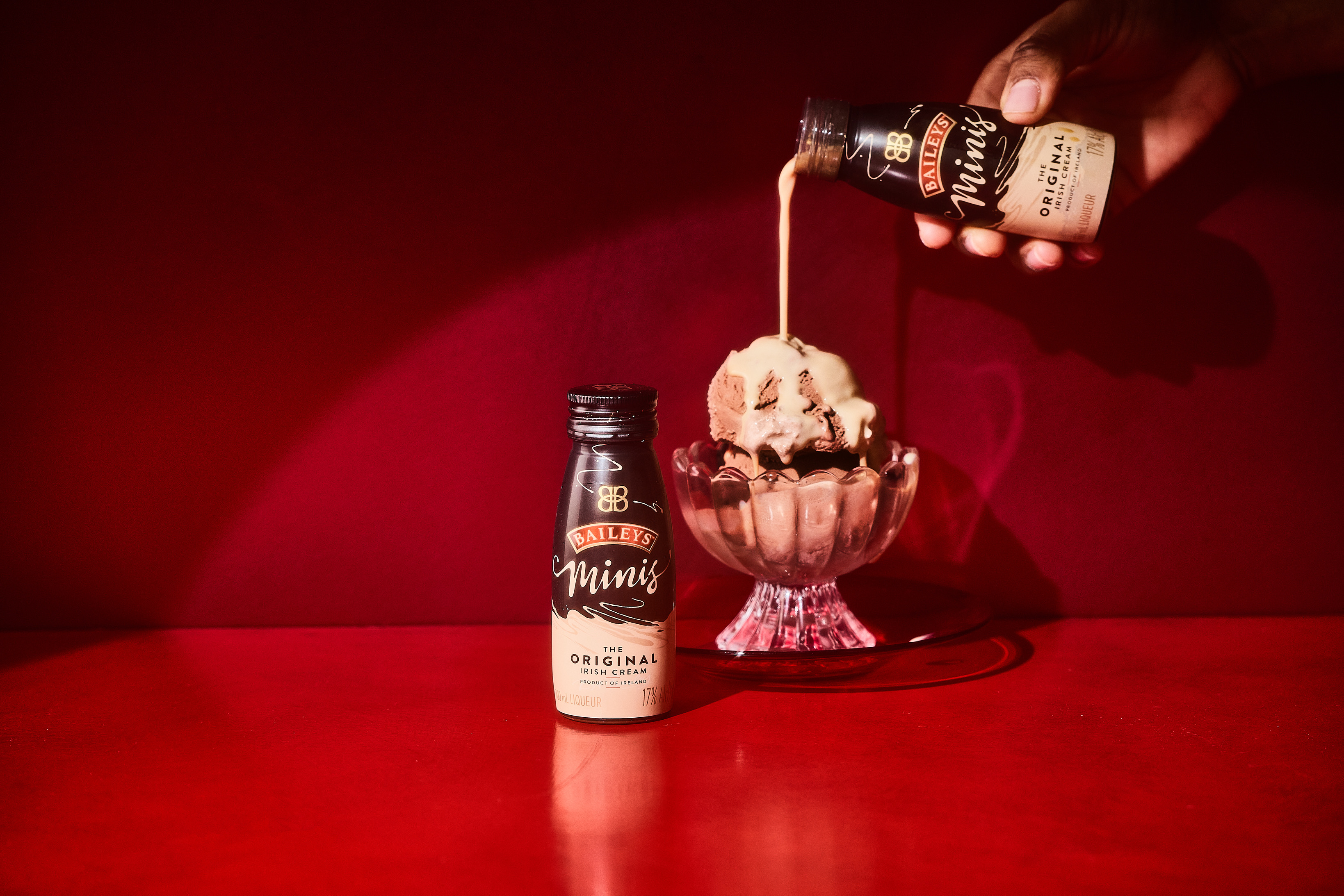 Baileys Over Ice Cream: A Quick & Simple Recipe