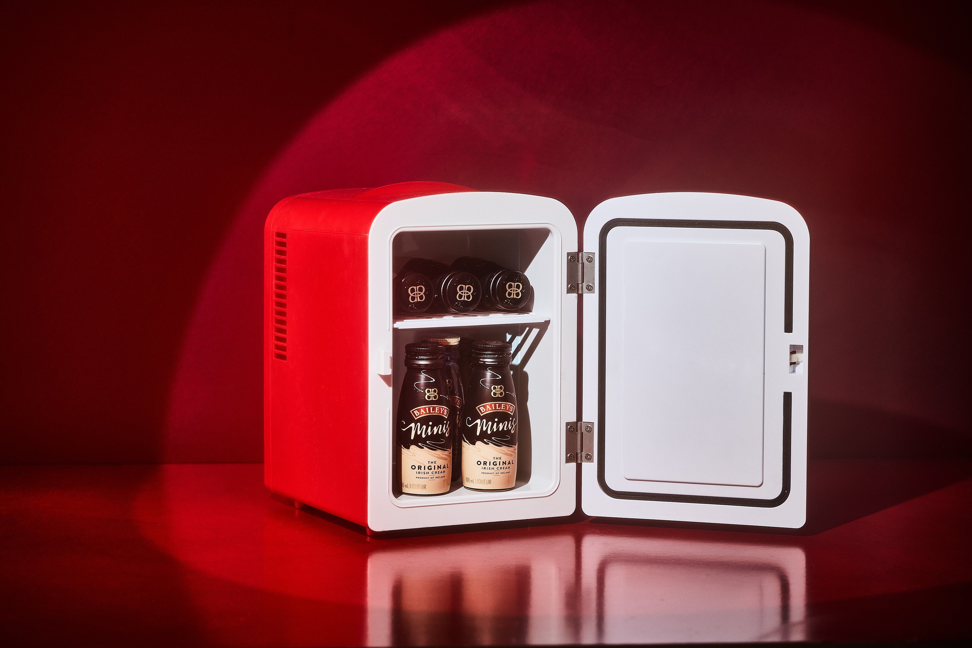Baileys Original Minis US f27 Fridge image
