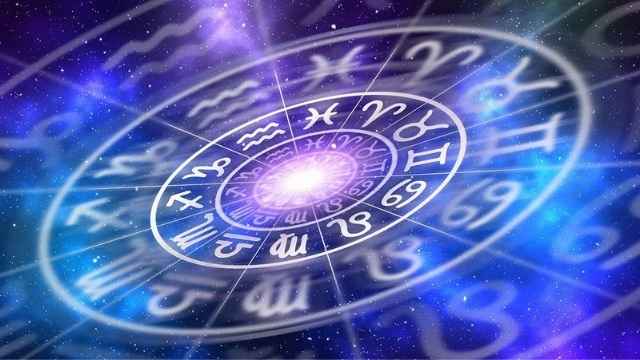 Horoscope chart (Image Credit: Pan Macmillan)