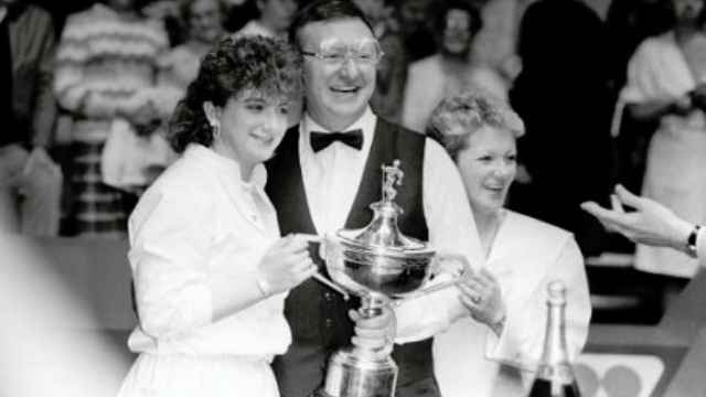 Dennis Taylor with first wife Trish and daughter Denise (Image Credit: Liverampup)