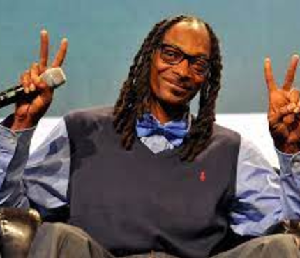 How Tall Is Snoop Dogg? A Look at the Rapper's Height
