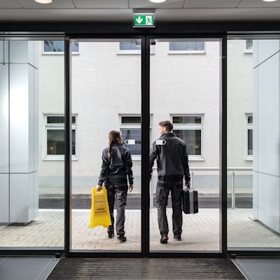 IM SERVICE 141606 web-jpeg