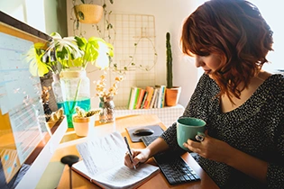 work-home-woman