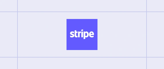 Logotipo de Stripe centrado sobre un fondo con patrón de cuadrícula.