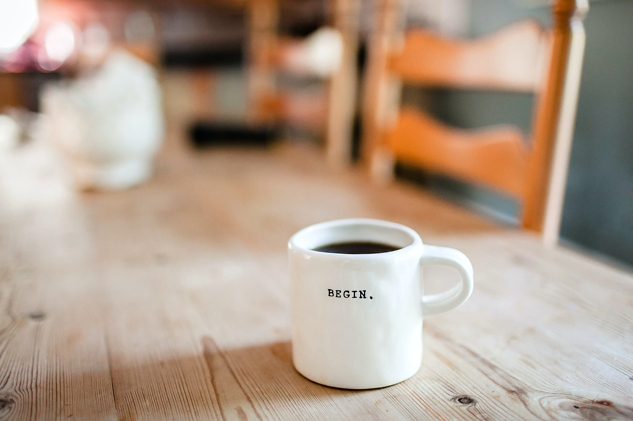 Mug with the inscription 'begin'