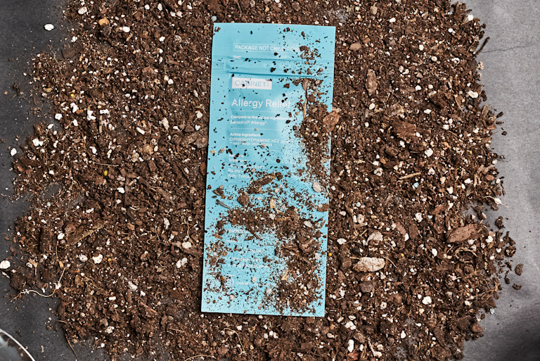 COMPOST POUCH 1 GIF ALLERGY 008