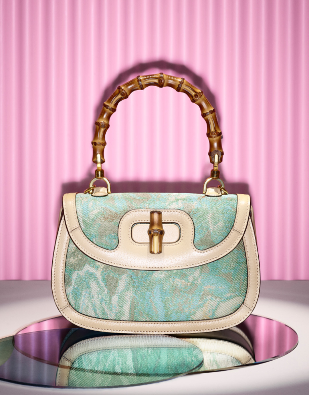 グッチ オフィシャルサイト 日本