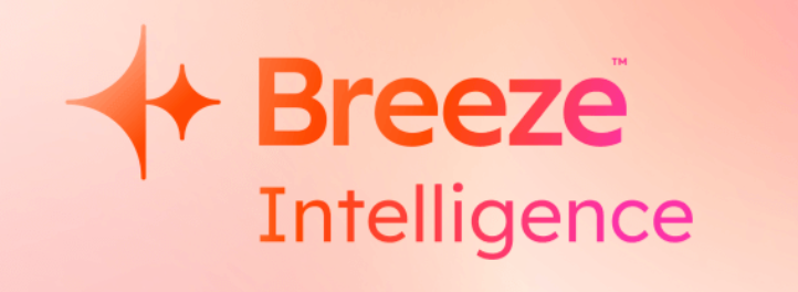 Breeze Intelligence ecris en rose et orange degradé sur un fond orange tres pâle degradé