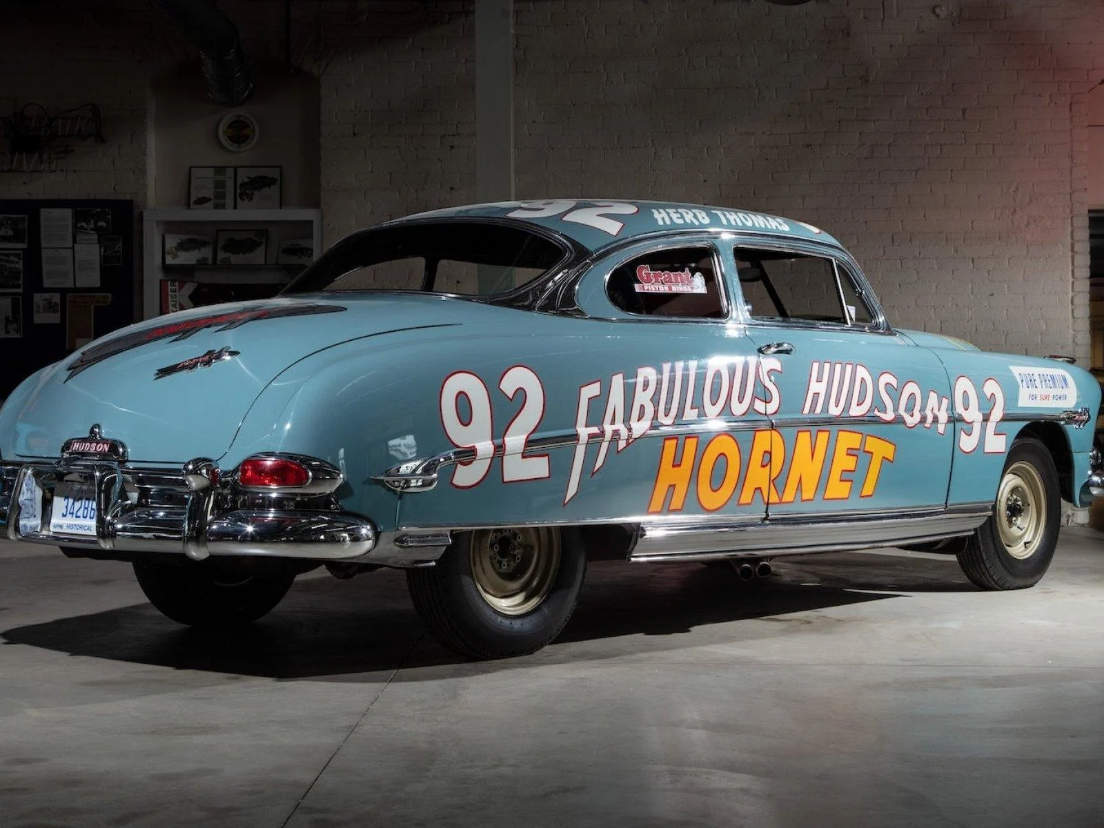 1952 Hudson Hornet - 4