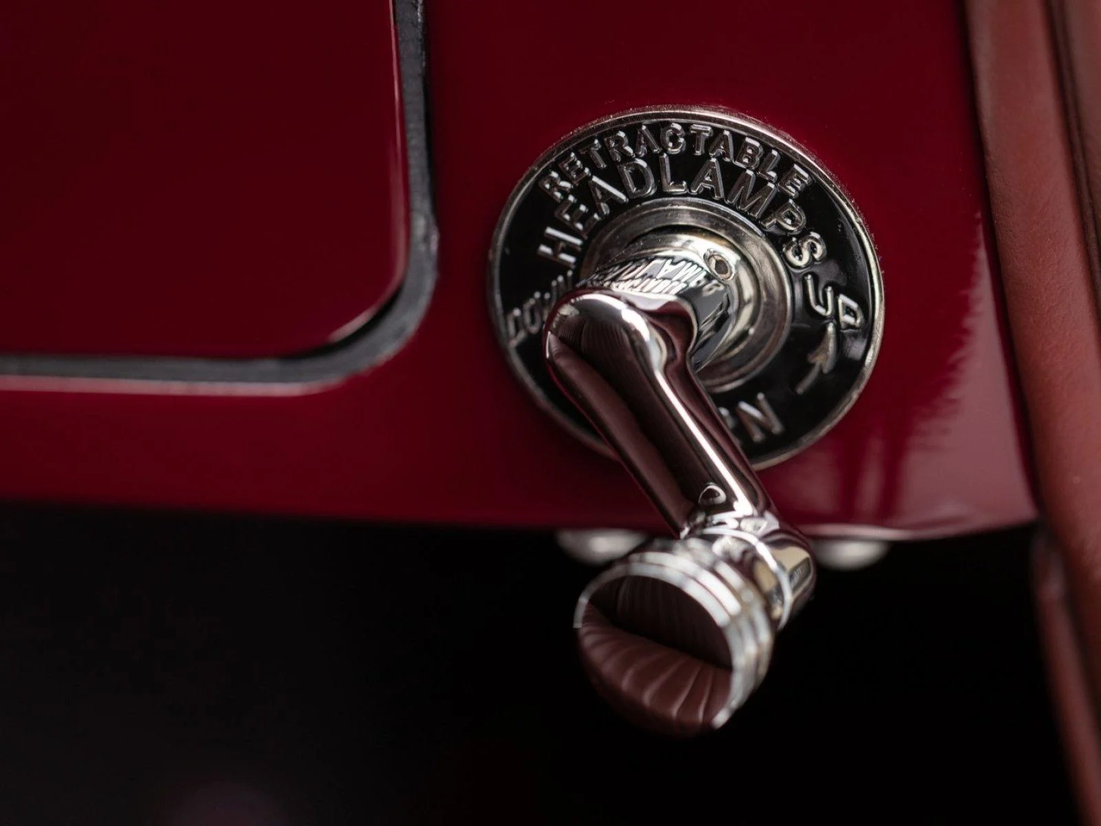 1937 Cord 812 Phaeton Convertible - 8