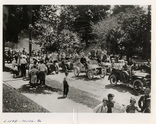 1905gliddenmotorists
