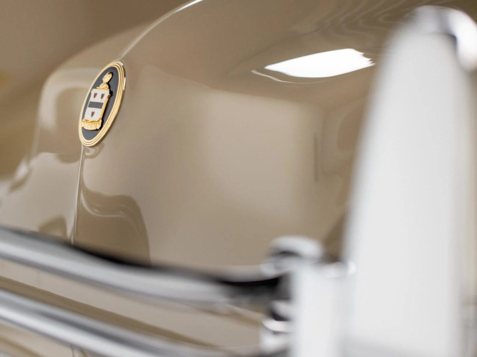 1937 Cord 812 Phaeton Convertible - 6