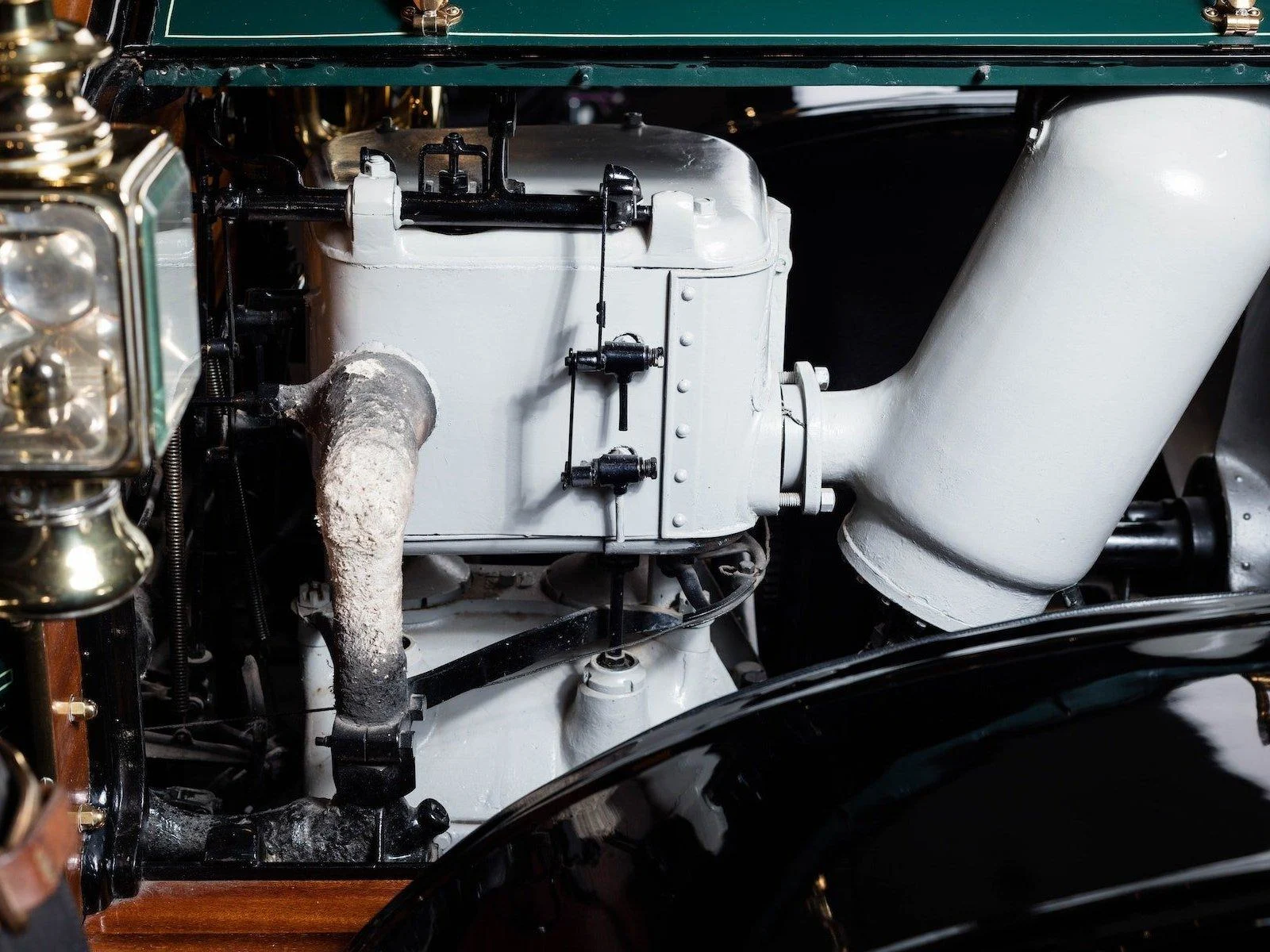 11 - 1909 White Model M Steam Car