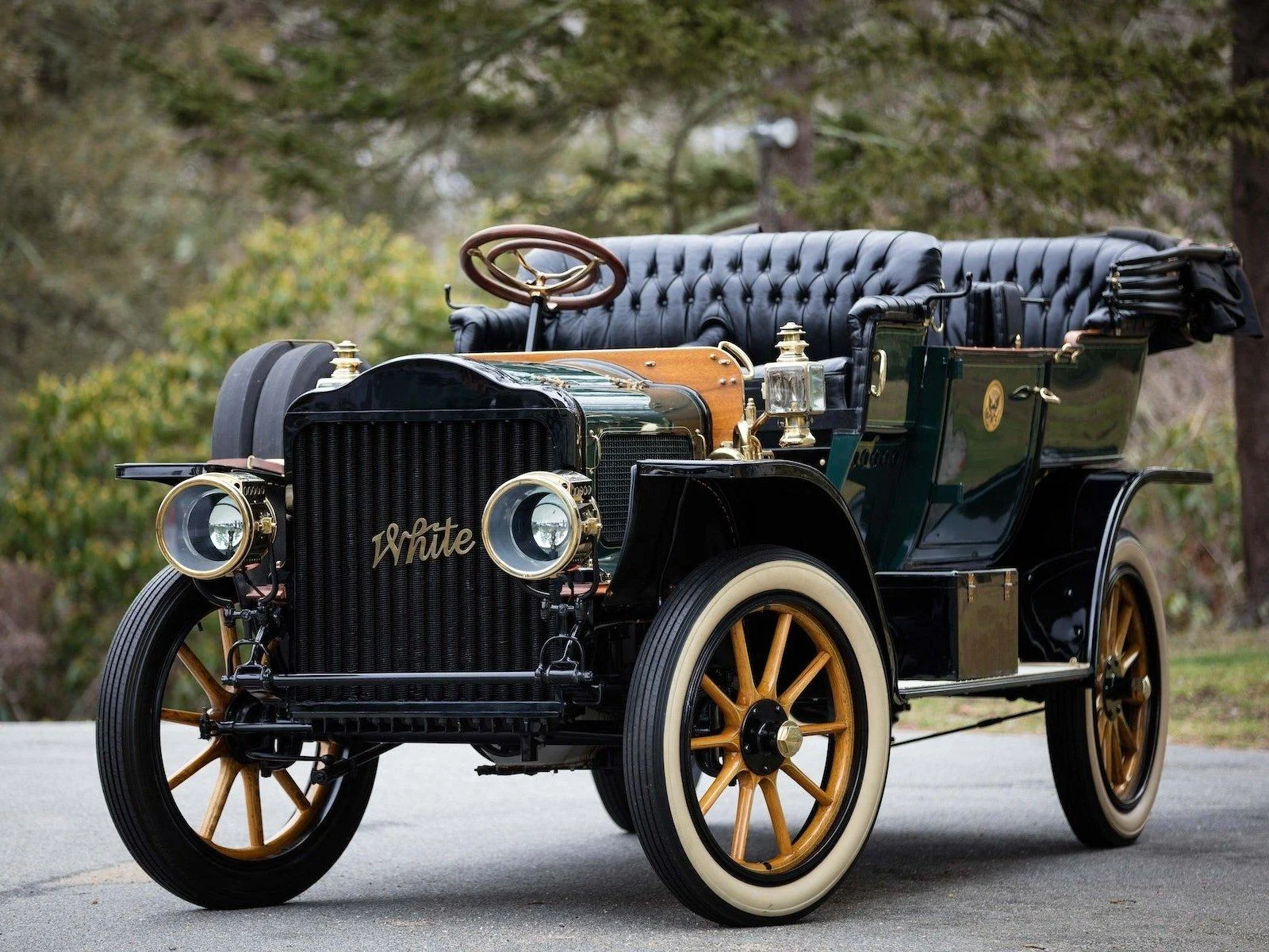 13 - 1909 White Model M Steam Car