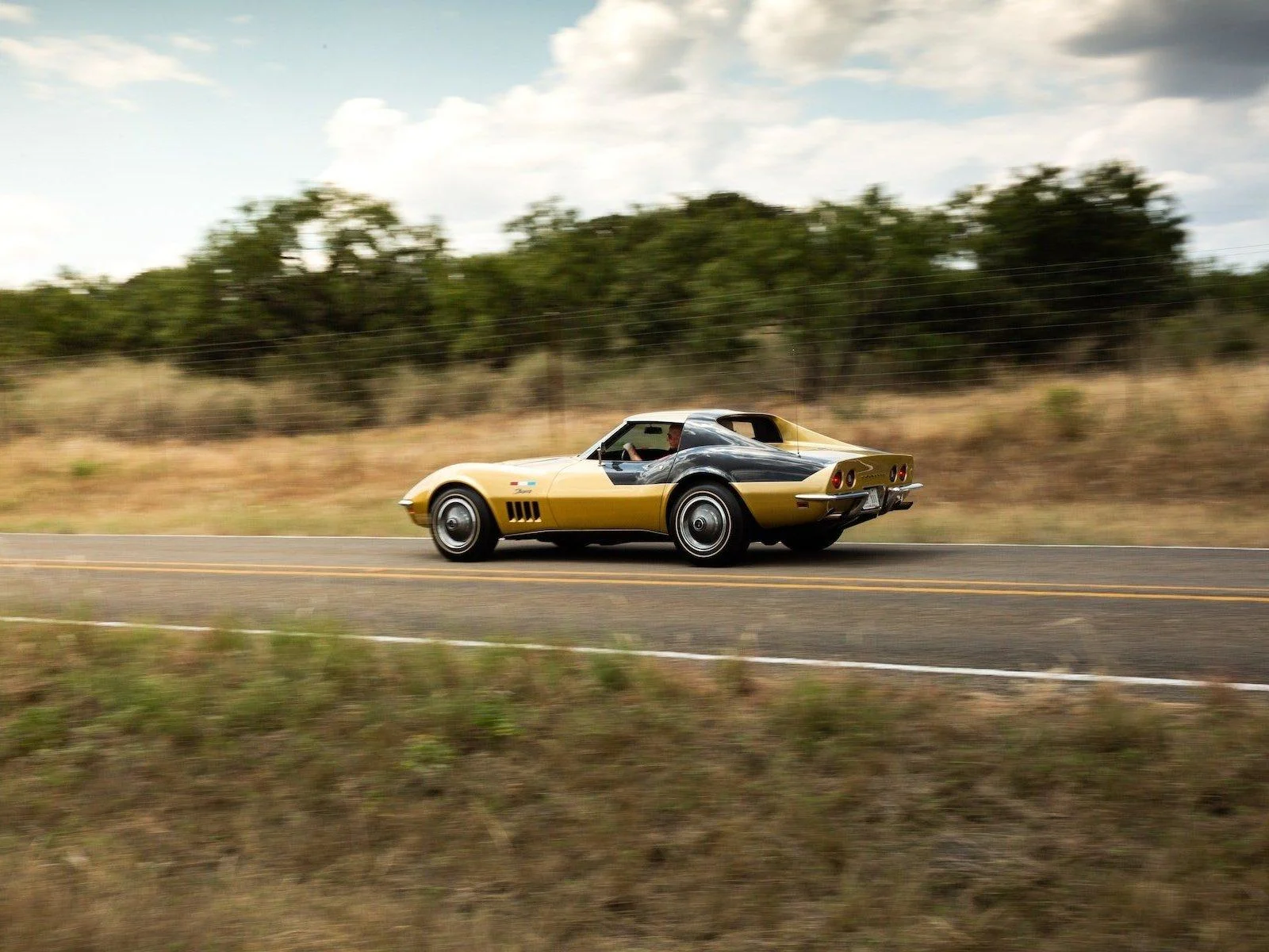 14 - 1969 Chevrolet Corvette