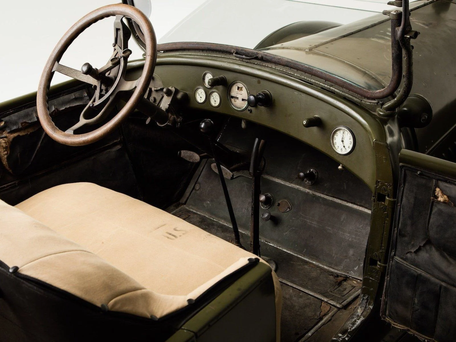 2 - 1918 Cadillac Type 57