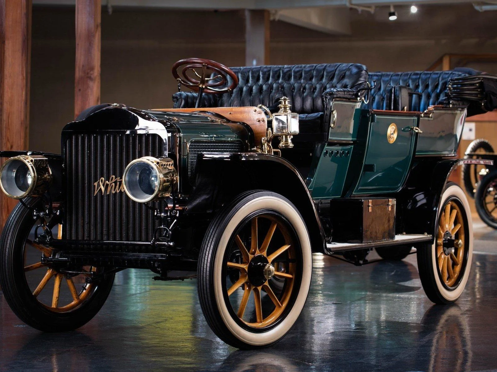 4 - 1909 White Model M Steam Car
