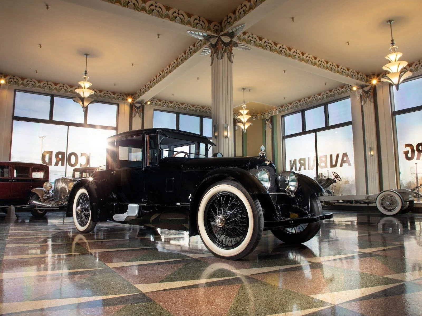 1921 Duesenberg Straight Eight - 4