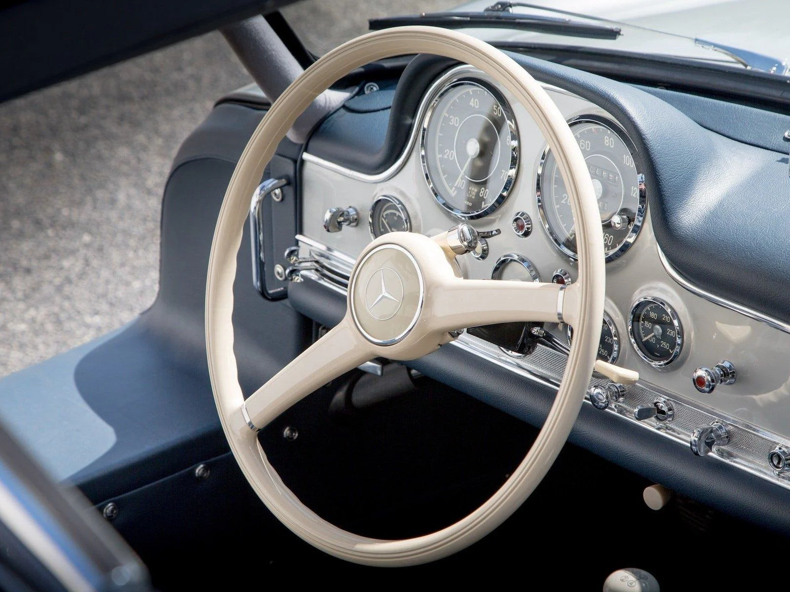 5 - 1954 Mercedes-Benz 300SL