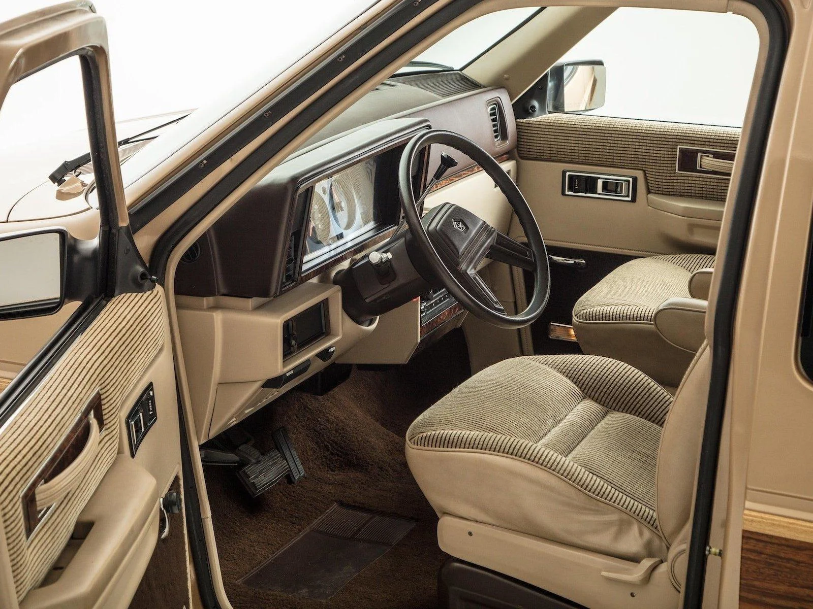 7 - 1984 Plymouth Voyager