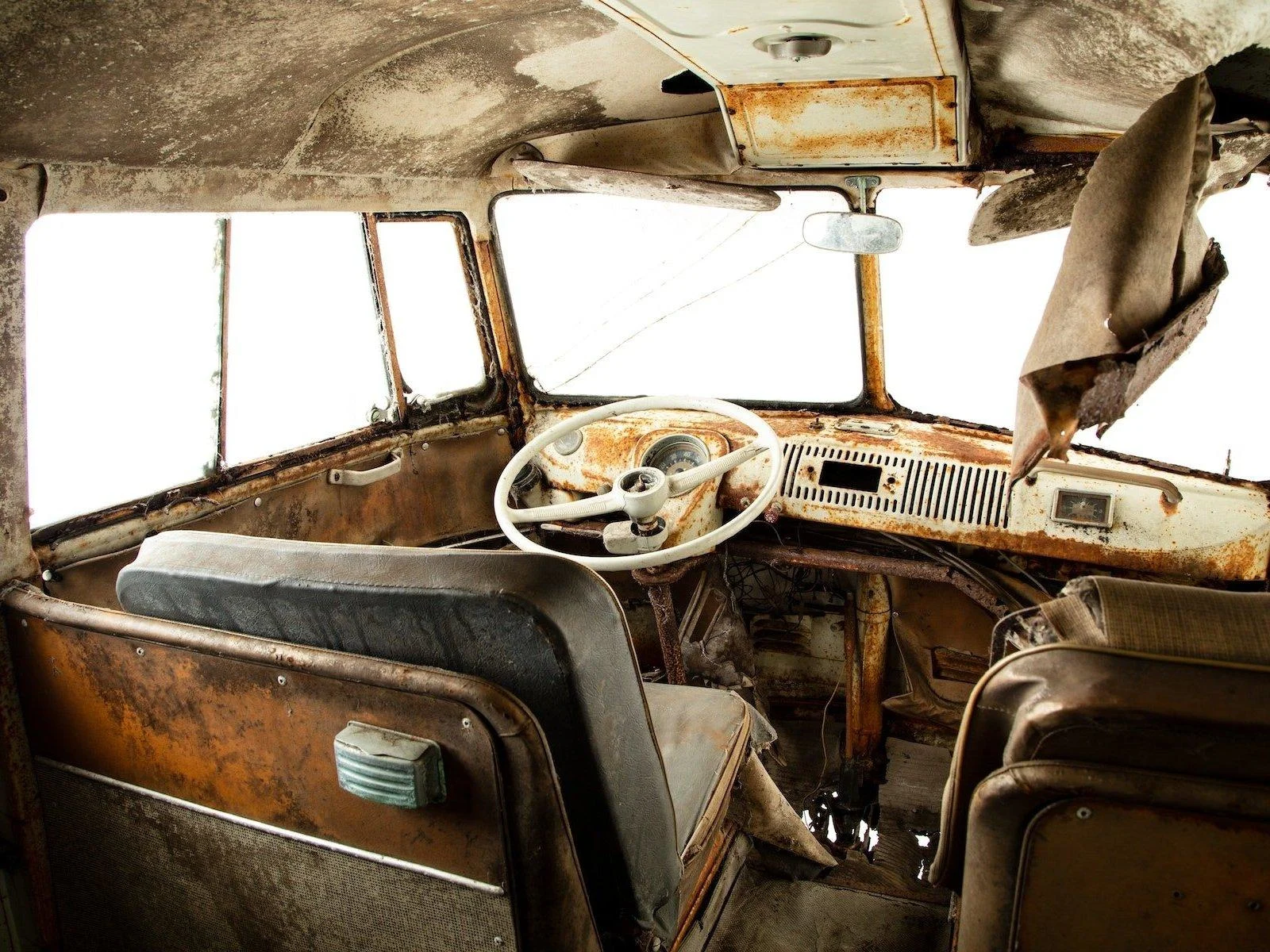 8 - 1966 Volkswagen Transporter