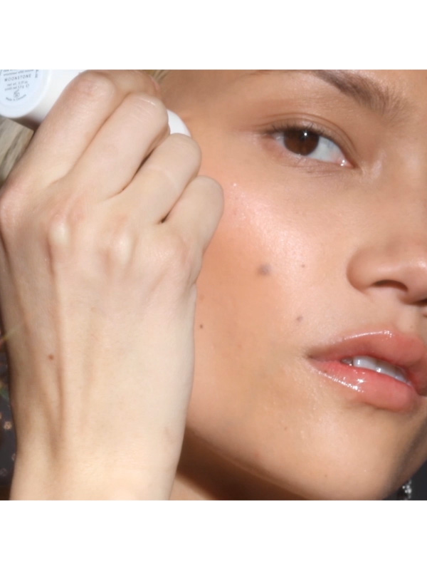 tinted moisturizer glossier