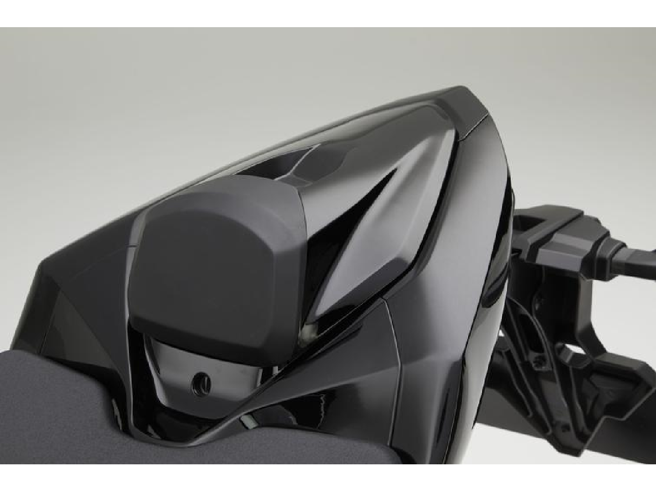 SINGLE SEAT COWL(BLK) (CBR1000RR-R FIREBLADE SP) - Variant Image