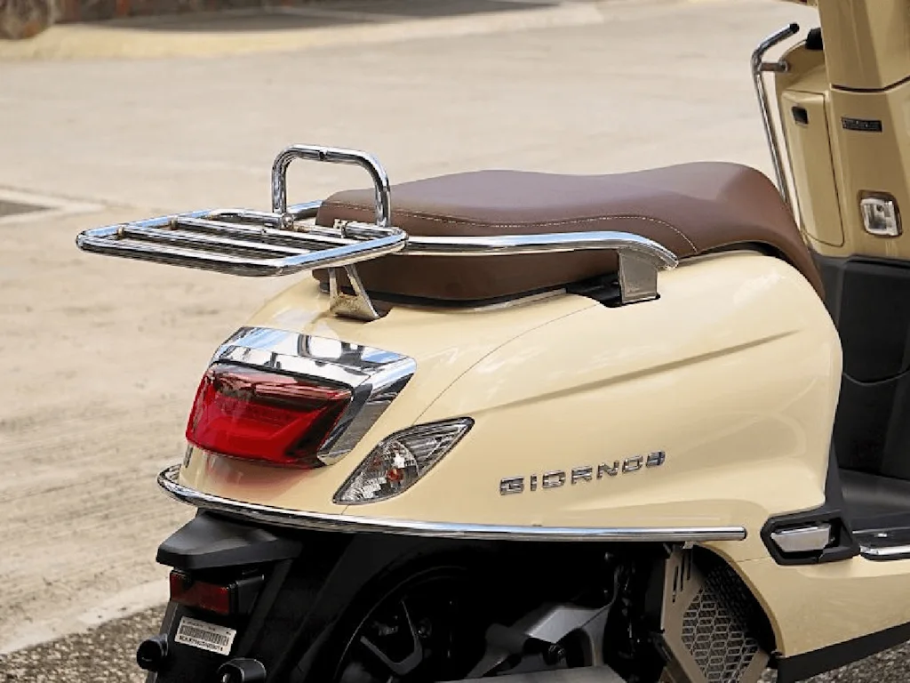 PIPE SIDE BODY COVER (CHROME)