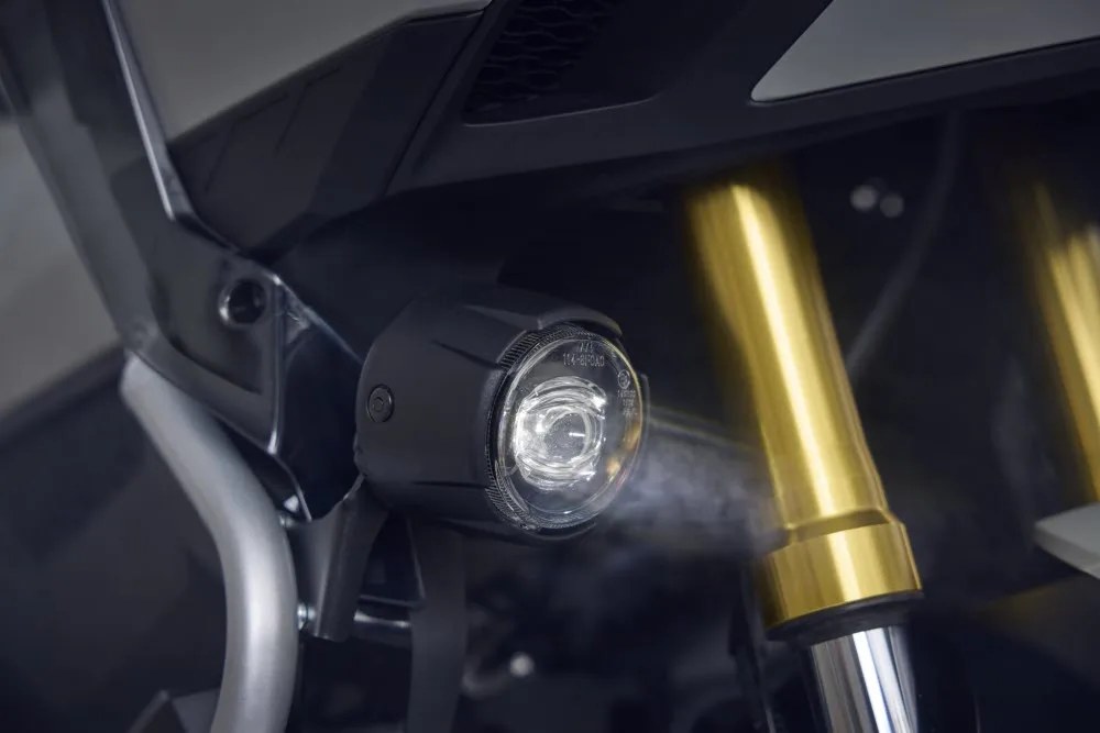 KIT,FR FOG LIGHT ATT