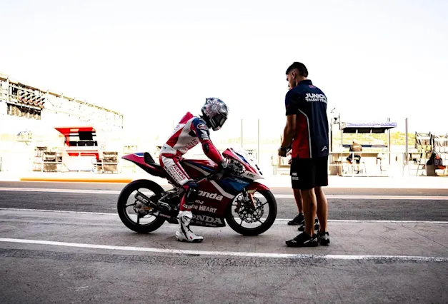 Alfonsi Daquigan Showcases competitive edge at Moto4 European Cup Round 5 in Spain
