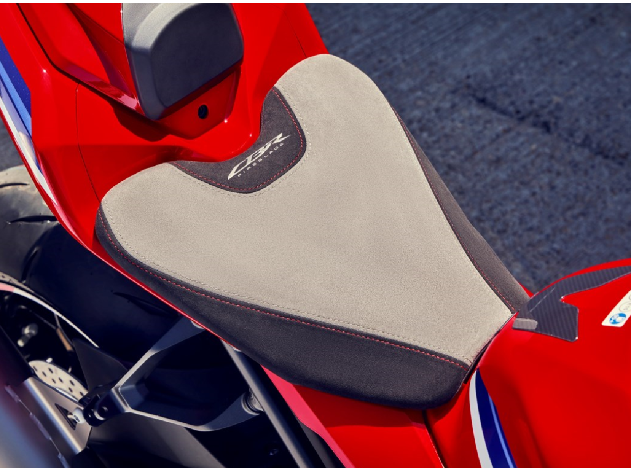 ALCANTARA MAIN SEAT - Variant Image
